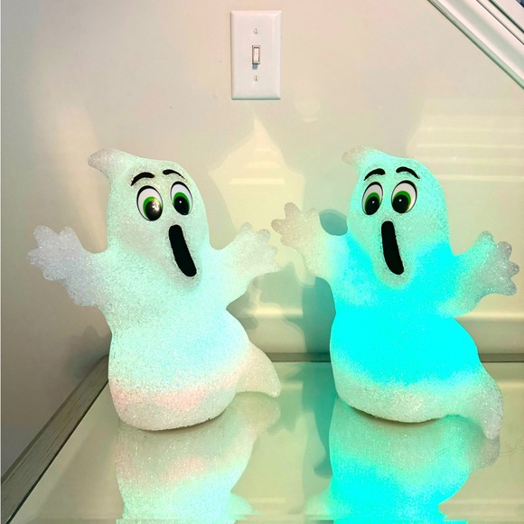Vintage Other - VINTAGE POPCORN PLASTIC COLOR CHANGING HALLOWEEN GHOSTS BUNDLE OF 2